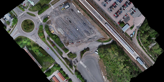 Platsen där nya busstorget anläggs i Bålsta, sett uppifrån.