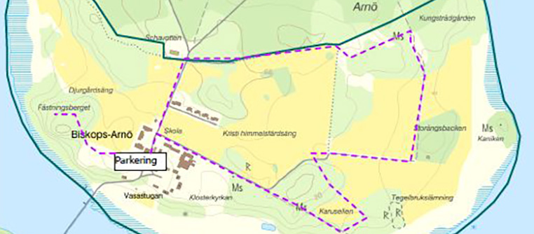 Vandringen är planerad längs den rosa streckade linjen på kartan.